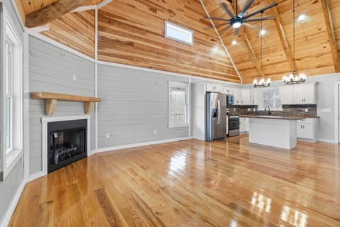 131 Pumpkin Creek Circle, Jamestown, KY 42629 — photo 5