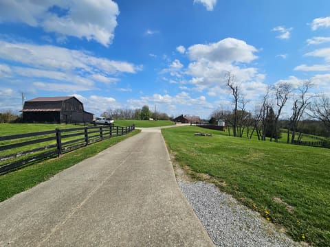 1070 Jacks Creek Road, Richmond, KY 40475 — photo 2