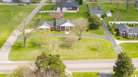 726 N Main Street, Monticello, KY 42633 — photo 2