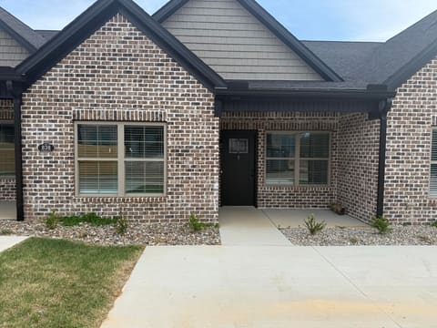 838 Ridgewood Drive 5, Berea, KY 40403 — photo 2