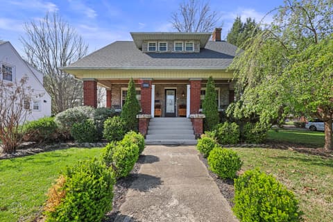206 E Grundy Avenue, Springfield, KY 40069 — photo 2