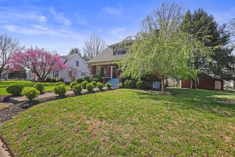206 E Grundy Avenue, Springfield, KY 40069 — photo 4
