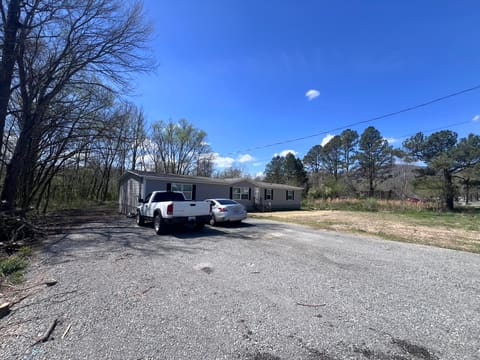 717 Highway 441, Middlesboro, KY 40965 — photo 2