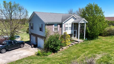 204 Saddle Brook Court, Berea, KY 40403 — photo 2