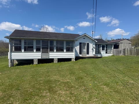 41 Blue Hall Road, Olive Hill, KY 41164 — photo 2