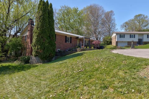 122 Azalea Court, Mt Sterling, KY 40353 — photo 5