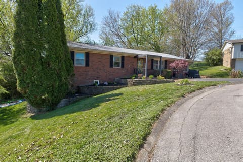 122 Azalea Court, Mt Sterling, KY 40353 — photo 4