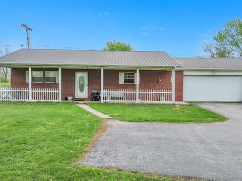 8690 Kentucky 1247, Eubank, KY 42567 — photo 2