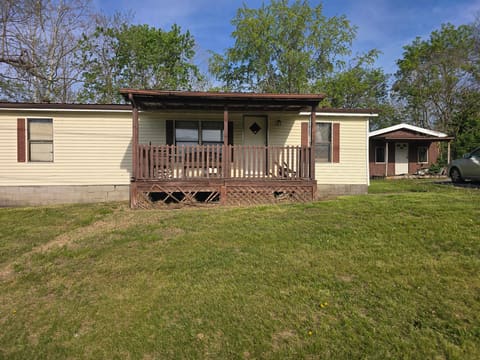 88 Clearview Drive, Irvine, KY 40336 — photo 2