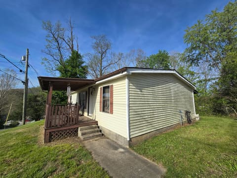 88 Clearview Drive, Irvine, KY 40336 — photo 3