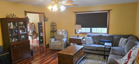 576 Laxton Road, Strunk, KY 42649 — photo 2