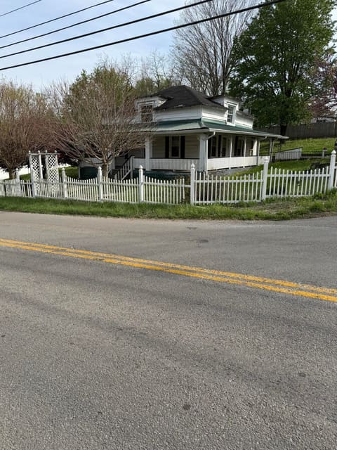 695 W Main Street, Mt Vernon, KY 40456 — photo 5