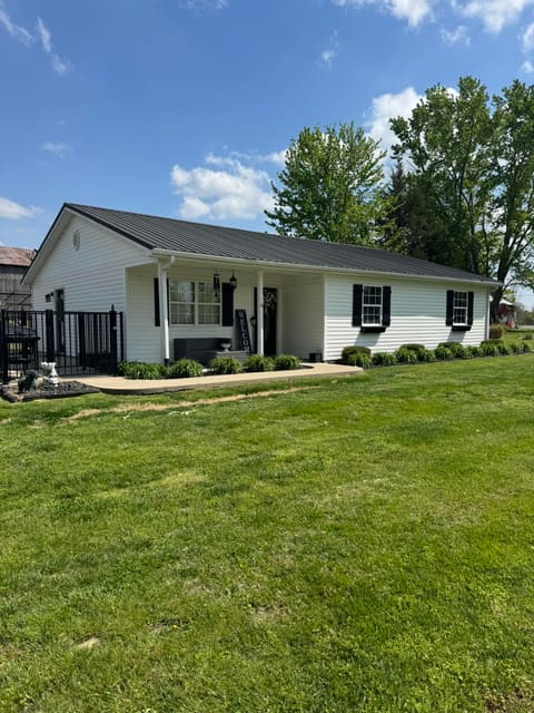 10 Amy Lane, Russell Springs, KY 42642 — photo 2