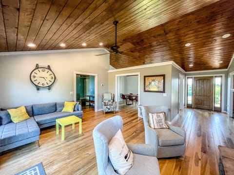 205 Franklin Spears Road, Burkesville, KY 42717 — photo 5