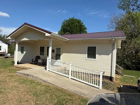130 Cherry Street, Monticello, KY 42633 — photo 3