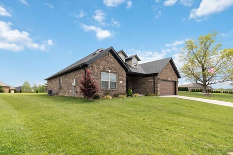 1039 Vineyard Way, Berea, KY 40403 — photo 2