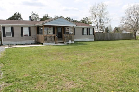 130 Fox Lane Drive, Jeffersonville, KY 40337 — photo 3