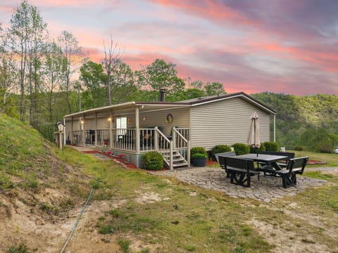9969 State Hwy 581, Paintsville, KY 41240 — photo 2