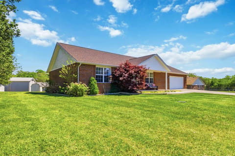 135 Country Acres Drive, Somerset, KY 42503 — photo 2