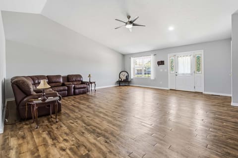 135 Country Acres Drive, Somerset, KY 42503 — photo 5