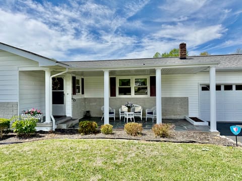 3317 HWY 52, Beattyville, KY 41311 — photo 2