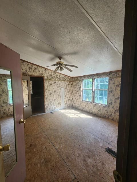 438 Ned Fork Road, McDowell, KY 41647 — photo 4