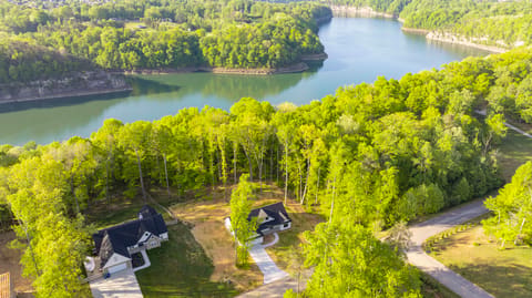 22 E Golden Island, Nancy, KY 42544 — photo 4