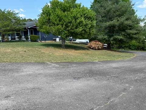 402 Westwood Drive, Nancy, KY 42544 — photo 3