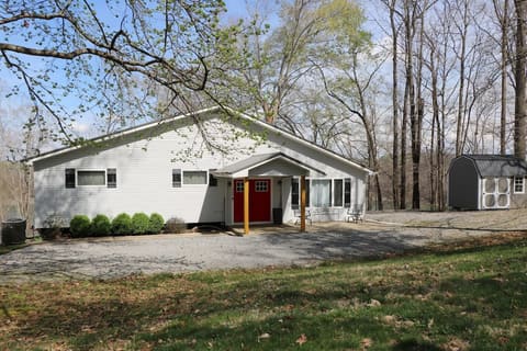 404 Lorel Dunbar Road, Jamestown, KY 42629 — photo 2