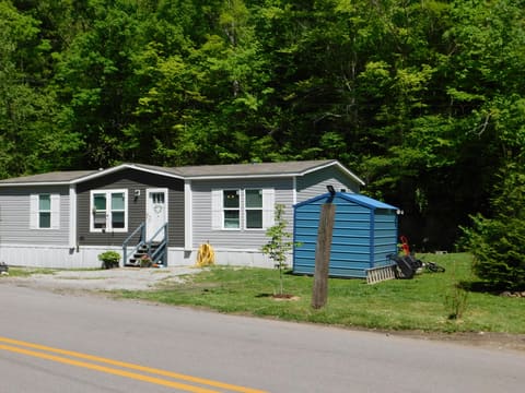 3587 KY-219, Wallins, KY 40873 — photo 2