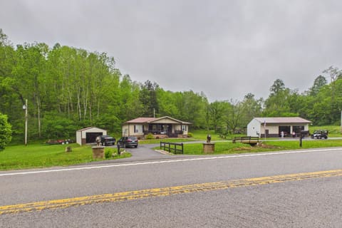 10007 US-421, McKee, KY 40447 — photo 2