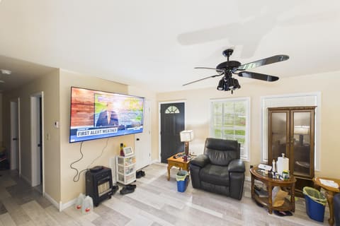 10007 US-421, McKee, KY 40447 — photo 4