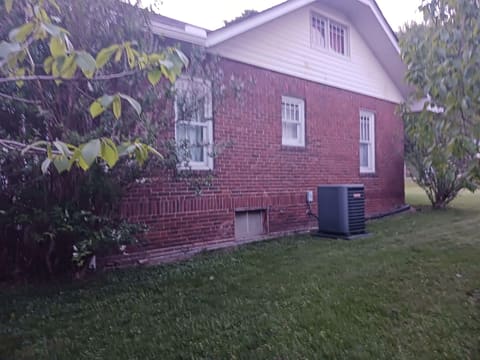 902 Oak Street, Cumberland, KY 40823 — photo 5