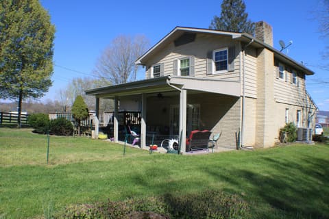 1015 Old Wilson Lane, Middlesboro, KY 40965 — photo 4