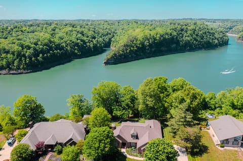 512 Water Cliff Drive, Somerset, KY 42503 — photo 2