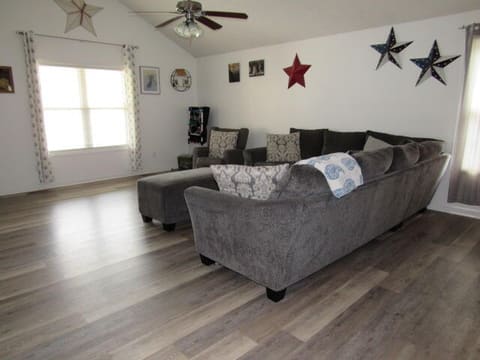 106 Turnberry Drive, Frankfort, KY 40601 — photo 5