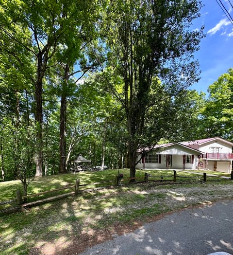 439 Eagles Bluff Road, Monticello, KY 42633 — photo 4