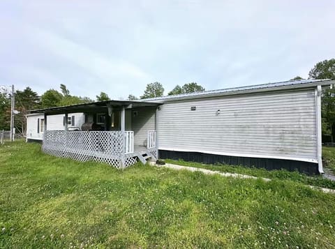 301 Lewis Avenue, Liberty, KY 42539 — photo 2