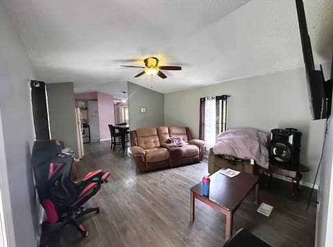 301 Lewis Avenue, Liberty, KY 42539 — photo 5