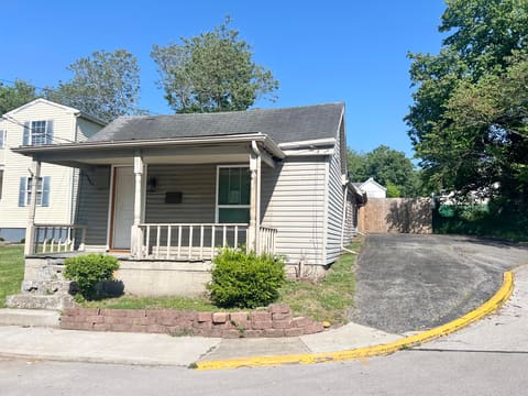870 Lylesville Street, Paris, KY 40361 — photo 3