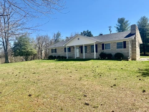 521 Clearcreek Road, Irvine, KY 40336 — photo 3
