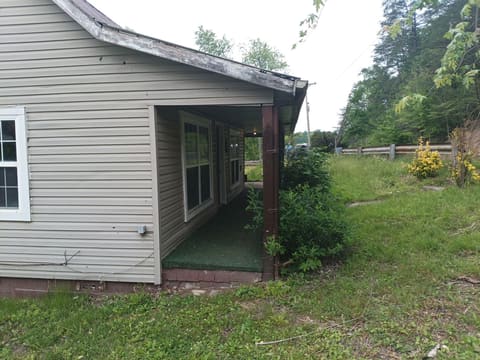 2933 KY Route-1092, Flat Gap, KY 41219 — photo 2
