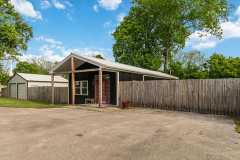 5821 Old Railroad Grade Road, Paint Lick, KY 40461 — photo 2