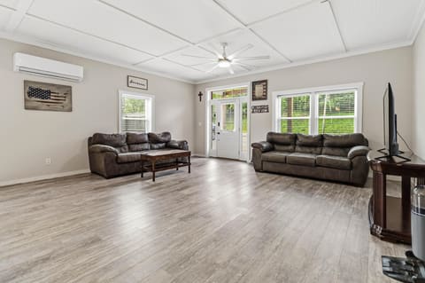 5821 Old Railroad Grade Road, Paint Lick, KY 40461 — photo 4