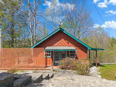 1578 Village Drive, Campton, KY 41301 — photo 2