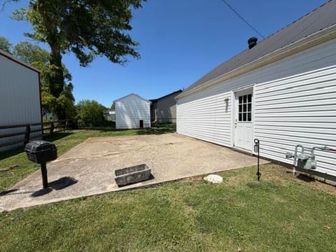 102 Brook Street, Harrodsburg, KY 40330 — photo 4