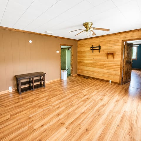 26 Todd Street, Livingston, KY 40445 — photo 3