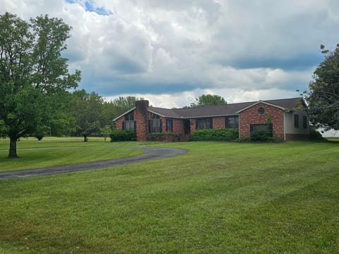 225 Potter Lane, Morehead, KY 40351 — photo 2