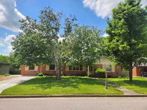 308 Kennedy Heights, Carlisle, KY 40311 — photo 2