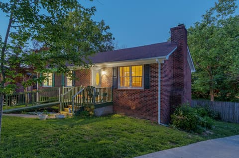 1517 Kelly Circle, Lexington, KY 40517 — photo 2